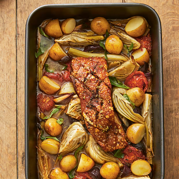 Braised pork with fennel and tomatoes