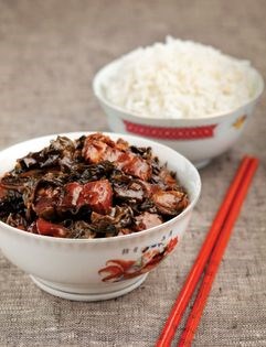 Braised pork with muichoy