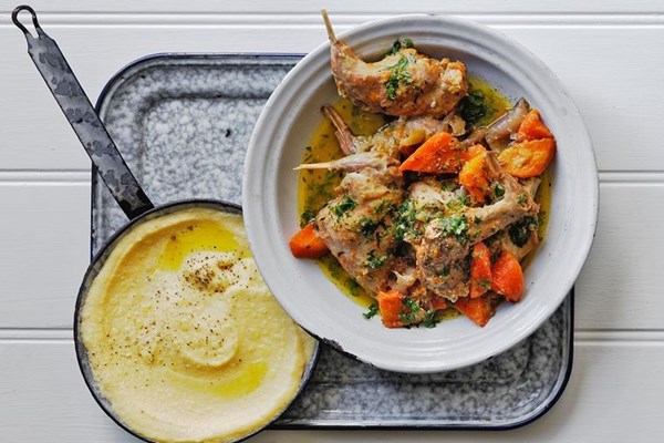 Braised rabbit with creamy polenta