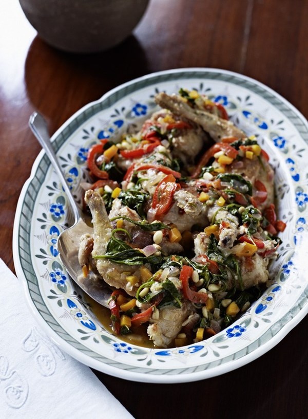 Braised rabbit with spinach and pine nuts
