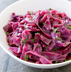 Braised red cabbage