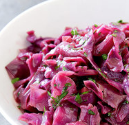Braised red cabbage