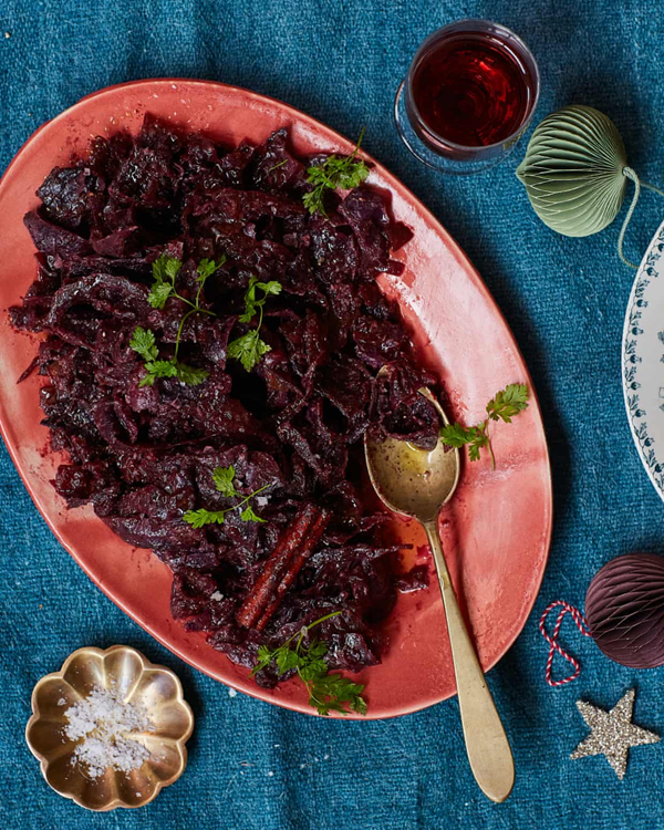 Braised red cabbage
