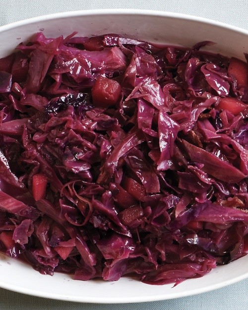 Braised red cabbage
