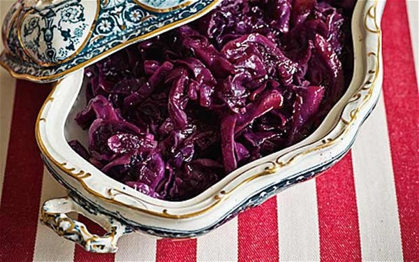 Braised red cabbage with blackberry jelly and spices