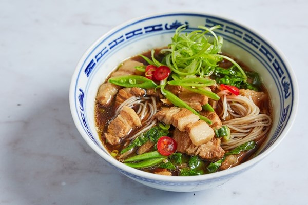  Braised Shaoxing pork belly with greens