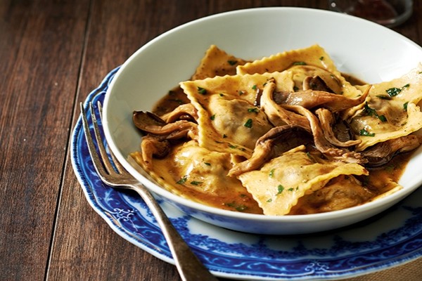 Braised short rib ravioli with porcini mushroom jus recipe | Eat Your Books
