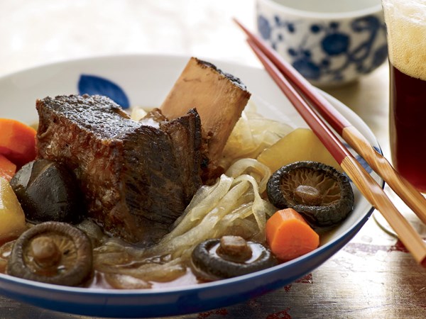 Braised short ribs with daikon and glass noodles (Kalbi jjim)