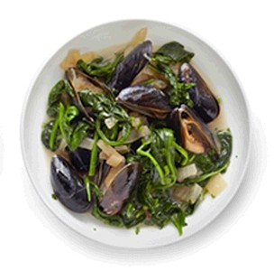 Braised spinach with mussels