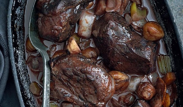 Braised venison with a chocolate sauce