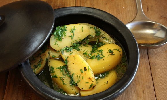 Braised waxy potatoes