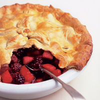 Bramley apple and blackberry pie