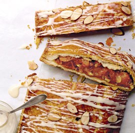Brandied apricot-almond slab pie