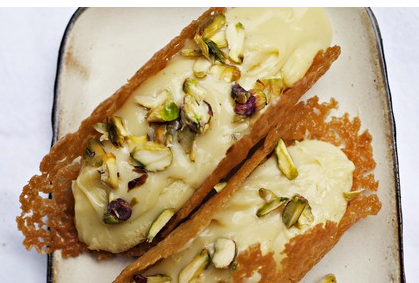 Brandy snaps with white chocolate cream