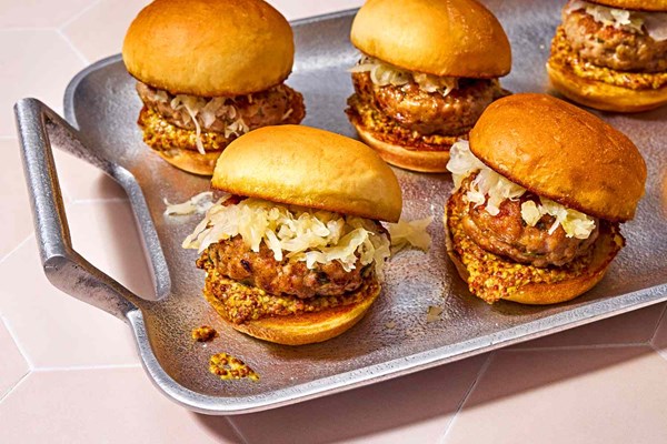 Bratwurst sliders