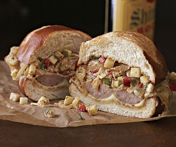 Bratwurst with apple-onion relish