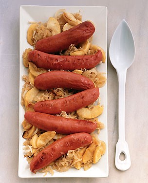 Bratwurst with apples, onion, and sauerkraut