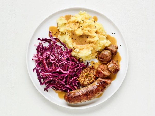 Bratwurst with mashed potatoes and cabbage 