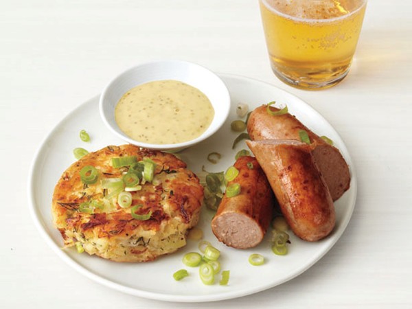 Bratwurst with potato cakes