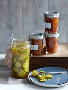 Bread and butter pickles