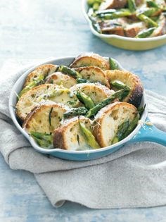 Bread pudding with asparagus and Fontina cheese