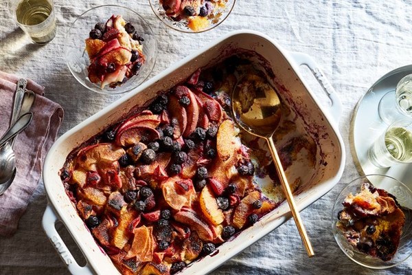 Bread pudding with Prosecco-ed fruits