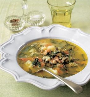 Bread soup with potatoes and rocket (Pancotto con rucola e patate)