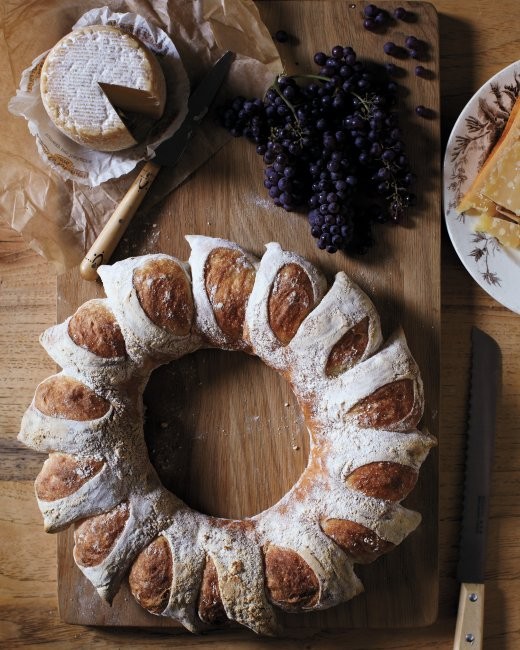Bread wreath