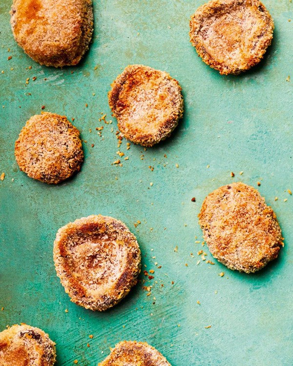 Breaded pickled shiitake mushrooms 