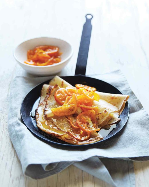 Breakfast crêpes with candied tangerines