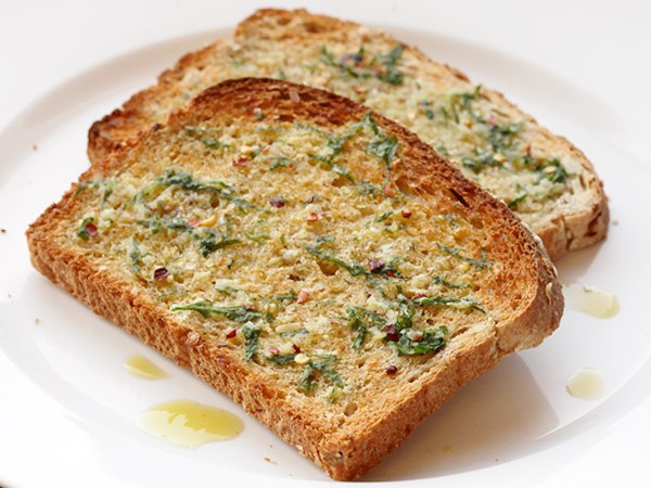Breakfast garlic toast