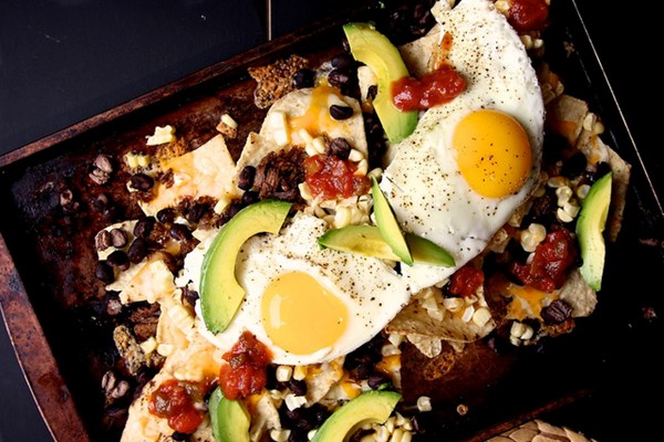 Breakfast nachos