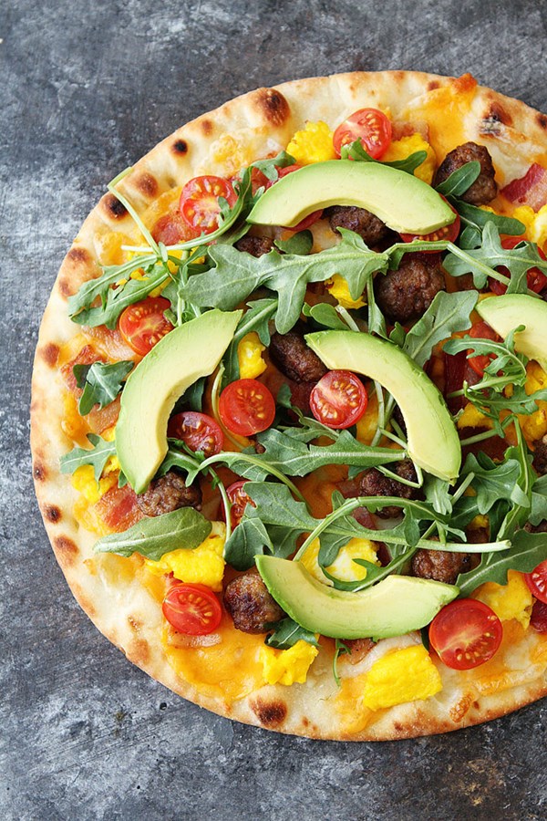 Breakfast pizza with sausage