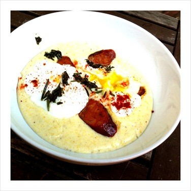 Breakfast polenta with linguiça (or pancetta) and fried rosemary