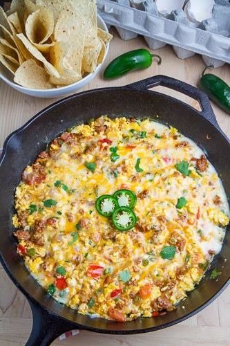 Breakfast queso fundido