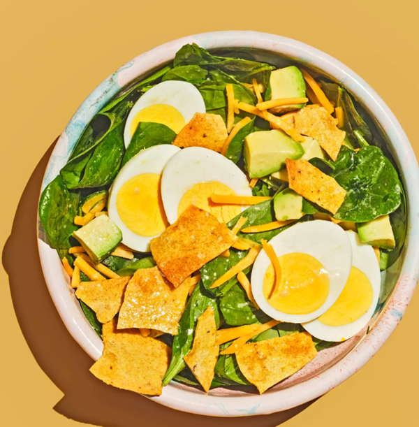 Breakfast spinach salad