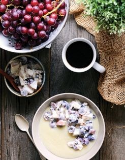 Breakfast Waldorf with millet porridge