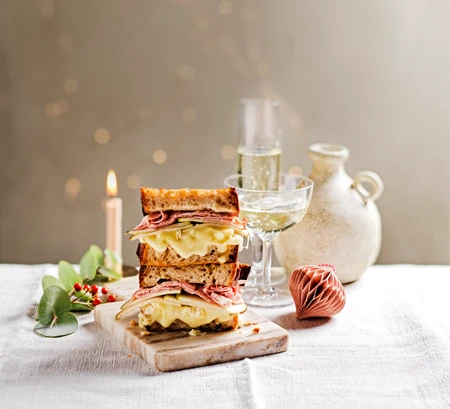 Brie, ham and honey pickled pear toastie