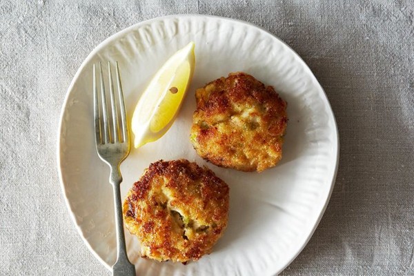Brigit Binns' crab cakes