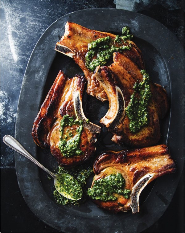 Brined pork chops with sage-almond pesto (Bistecchina con pesto di salvia e mandorle)