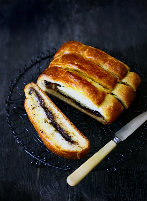 Brioche chocolate buns