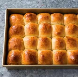 Brioche dinner rolls