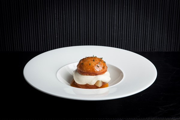  Brioche doughnut with poached peaches and meadowsweet crème diplomat