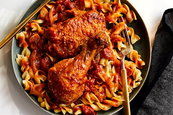 Brisket-braised chicken