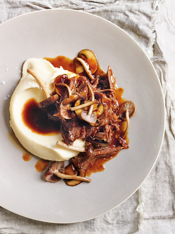 Brisket ragù with mushrooms and Parmesan mash