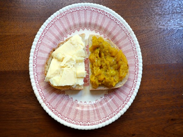 British-style mango chutney