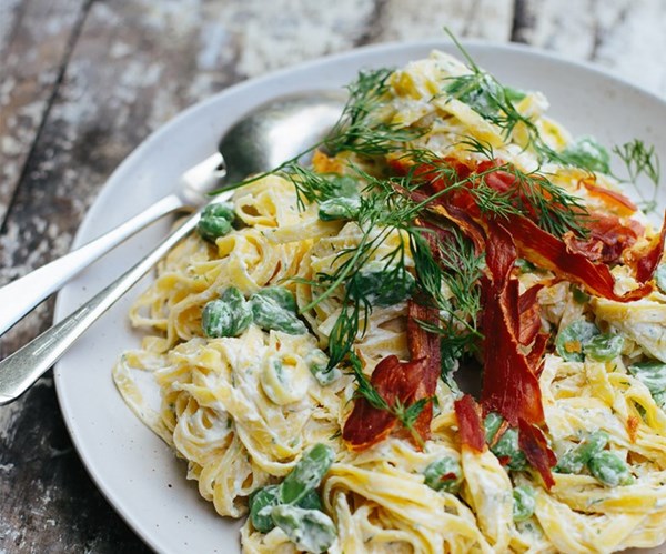 Broad bean & ricotta pasta with crispy prosciutto