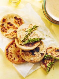 Broad bean stuffed puris