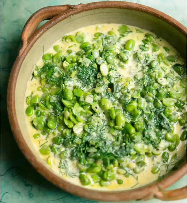 Broad beans with cream and dill