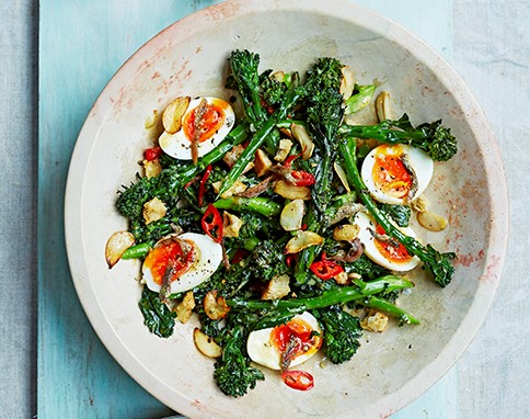 Broccoli & boiled egg salad with anchovies, chillis & croutons